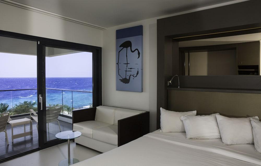 Papagayo Beach Resort (Adults Only) Willemstad Exterior photo