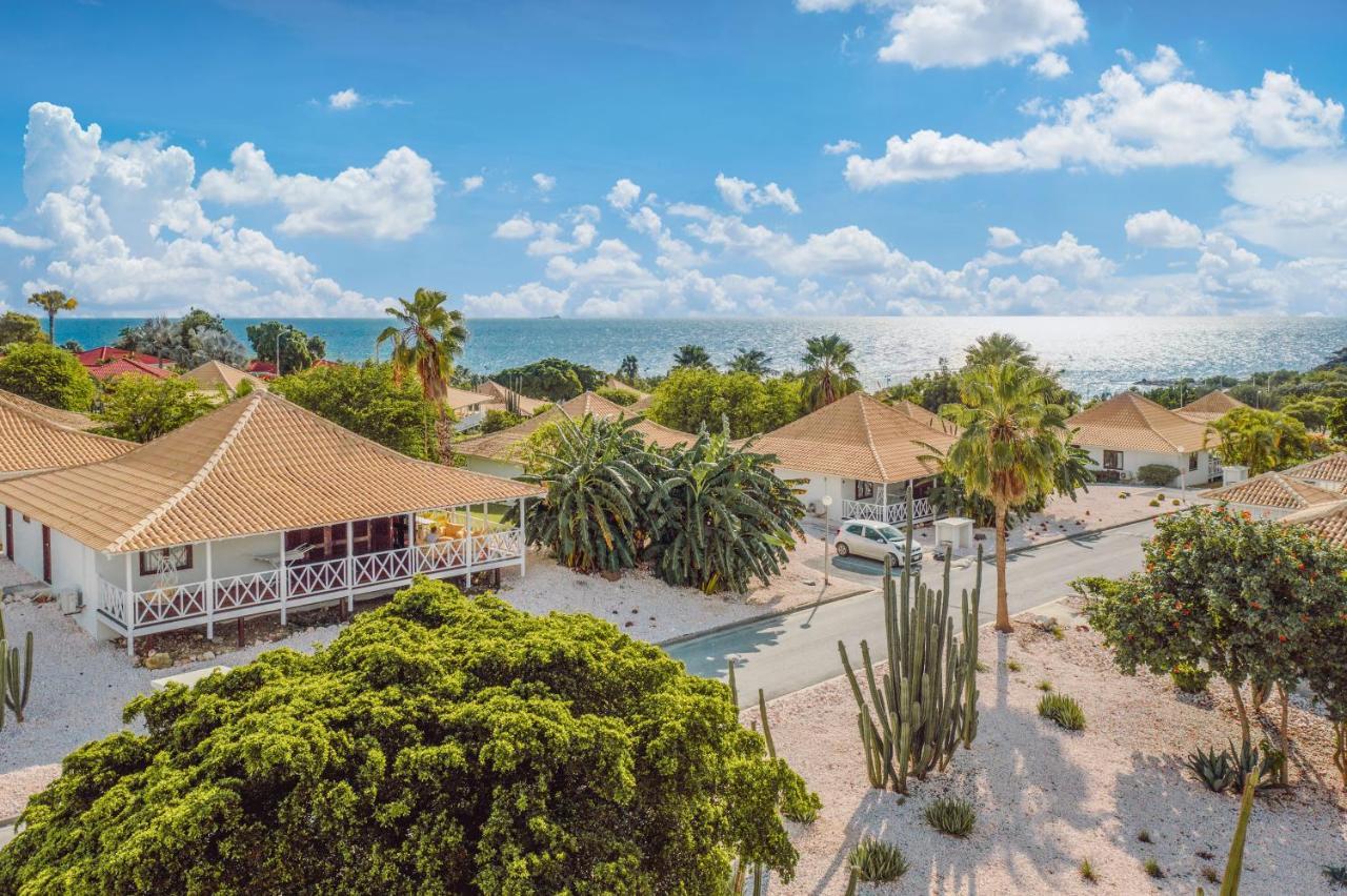 Papagayo Beach Resort (Adults Only) Willemstad Exterior photo