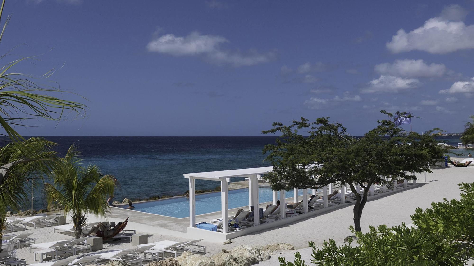 Papagayo Beach Resort (Adults Only) Willemstad Exterior photo