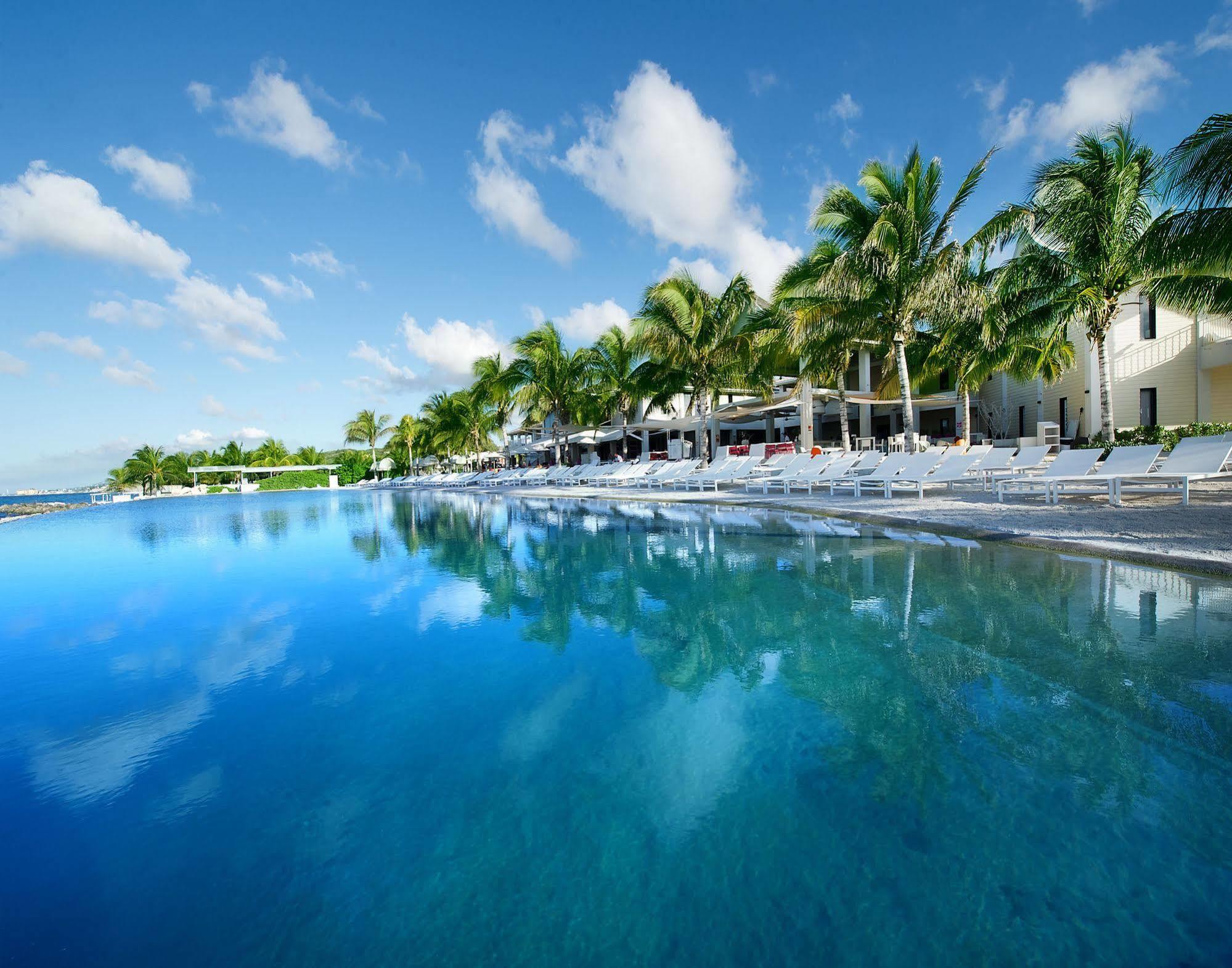 Papagayo Beach Resort (Adults Only) Willemstad Exterior photo