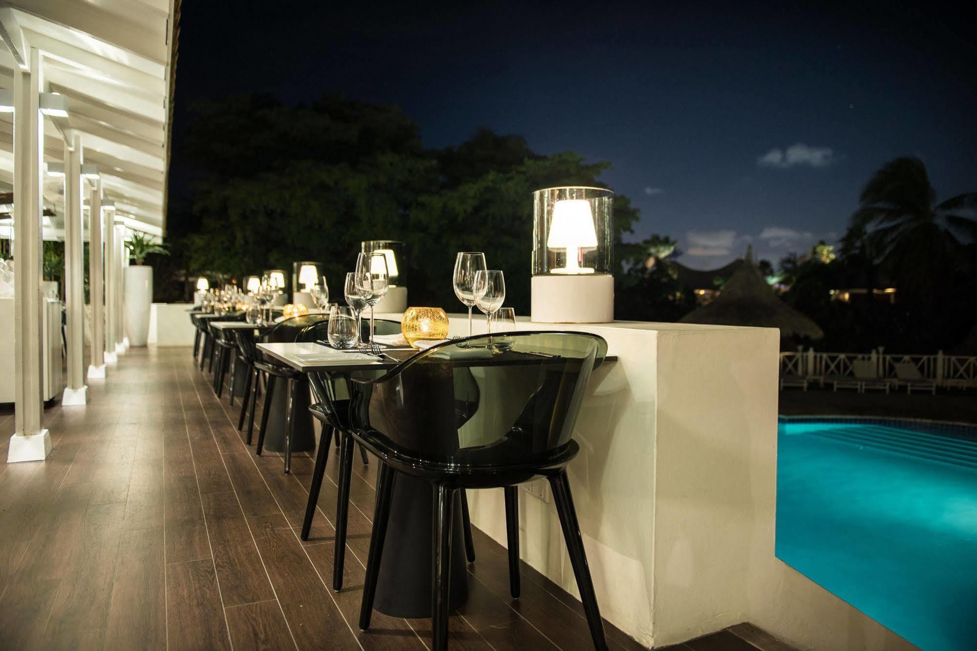 Papagayo Beach Resort (Adults Only) Willemstad Exterior photo
